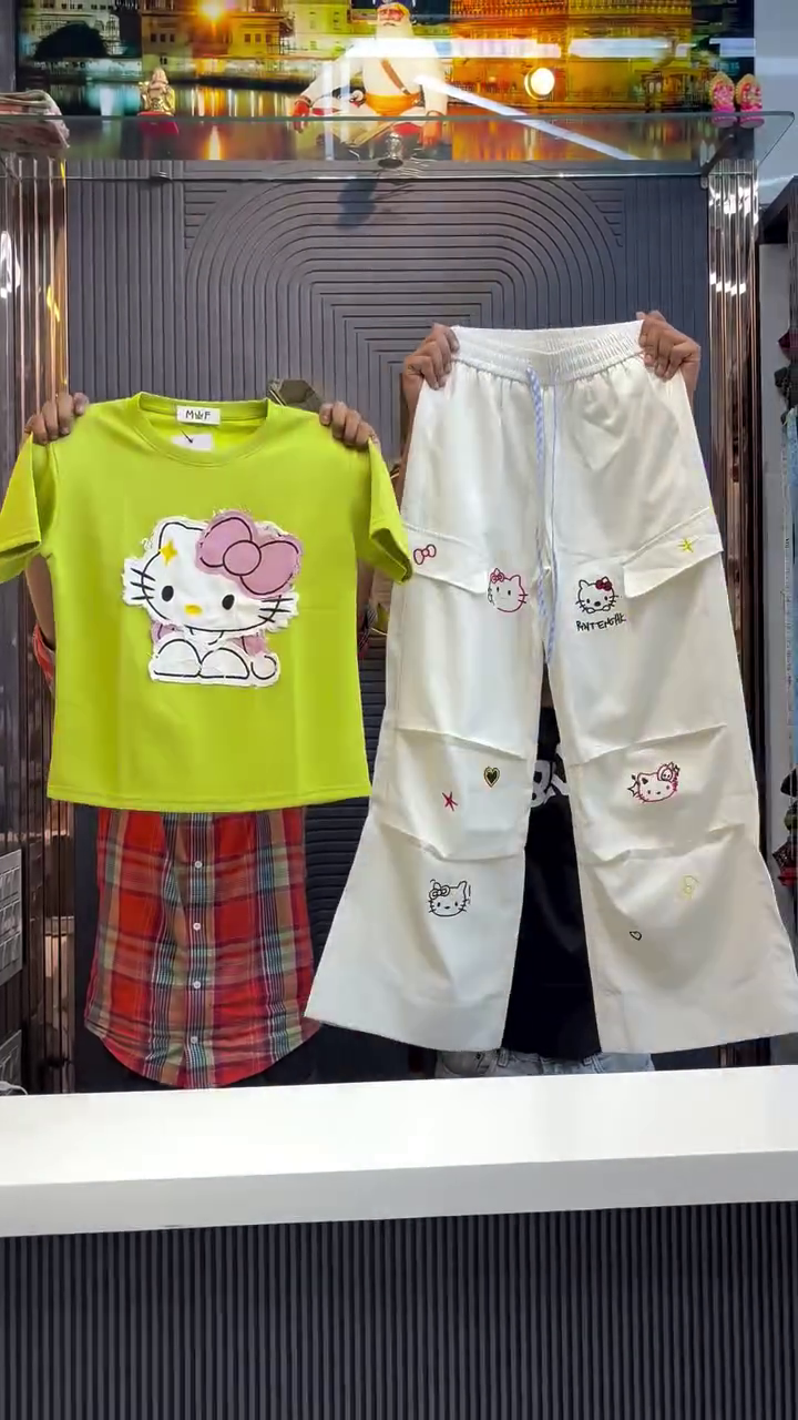 Hello Kitty Co-ord Set – Cute & Stylish Combo - Image 4