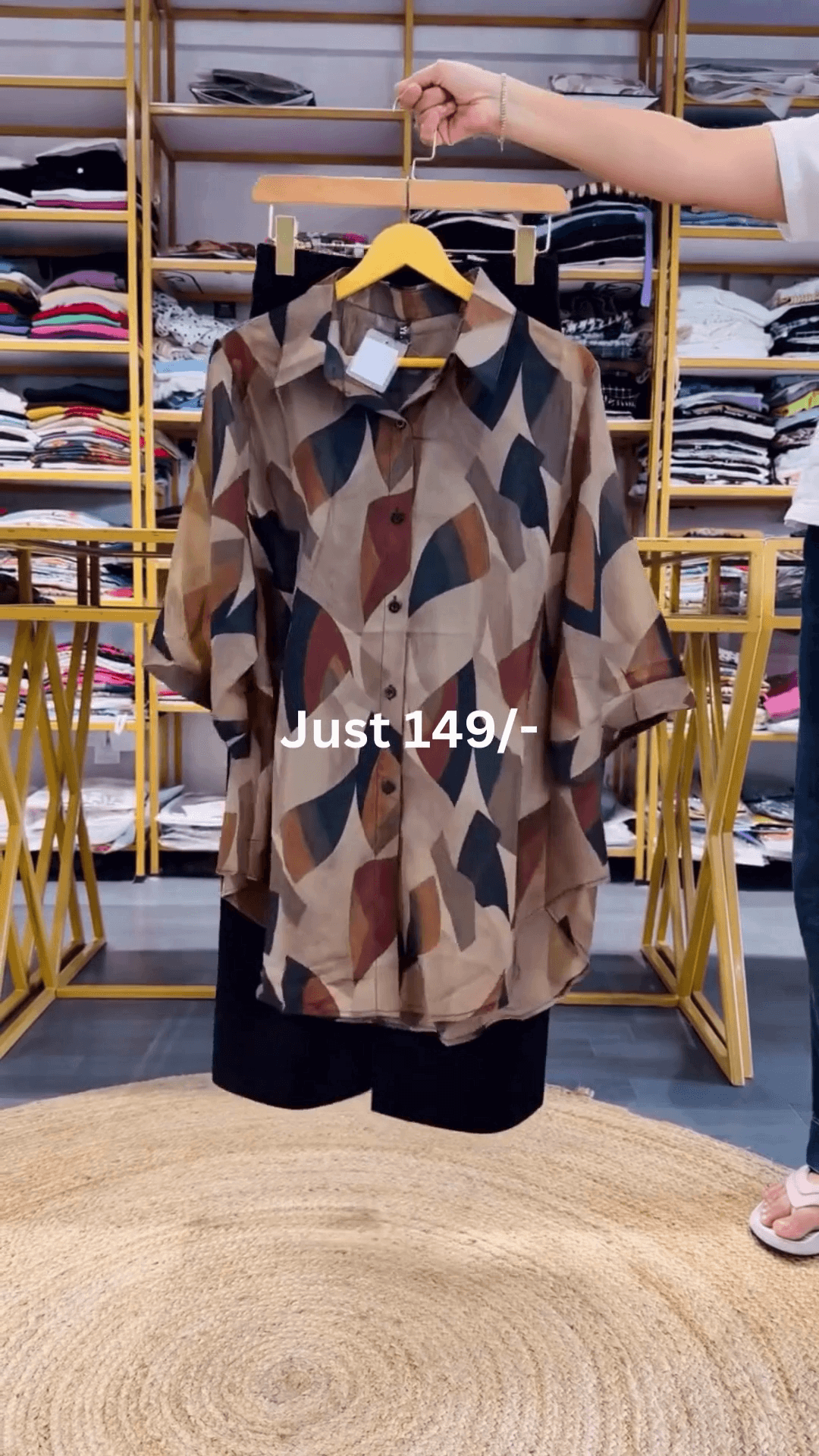 Abstract Print Oversized Casual Shirt - Image 3